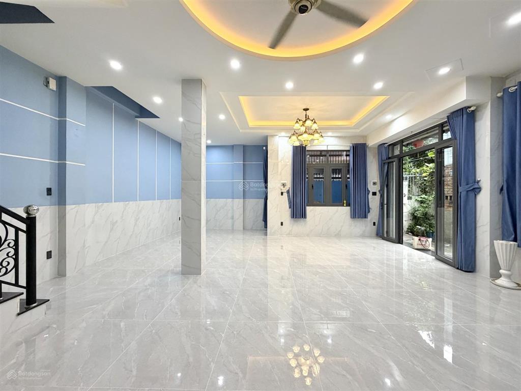 Bán nhà vị trí đắc địa gần q1, bà chiểu, 67m2, 4 tầng, ngang lớn 7,8m. sau lưng căn mặt tiền