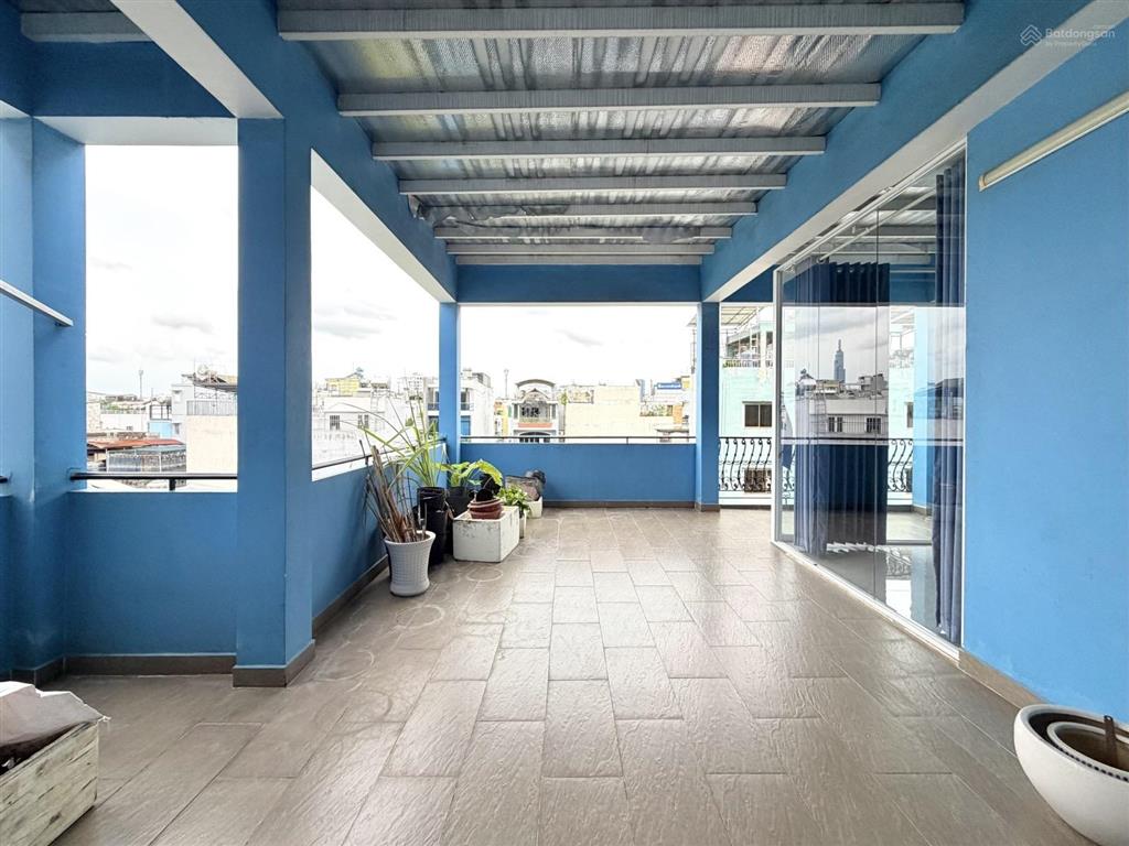 Bán nhà vị trí đắc địa gần q1, bà chiểu, 67m2, 4 tầng, ngang lớn 7,8m. sau lưng căn mặt tiền