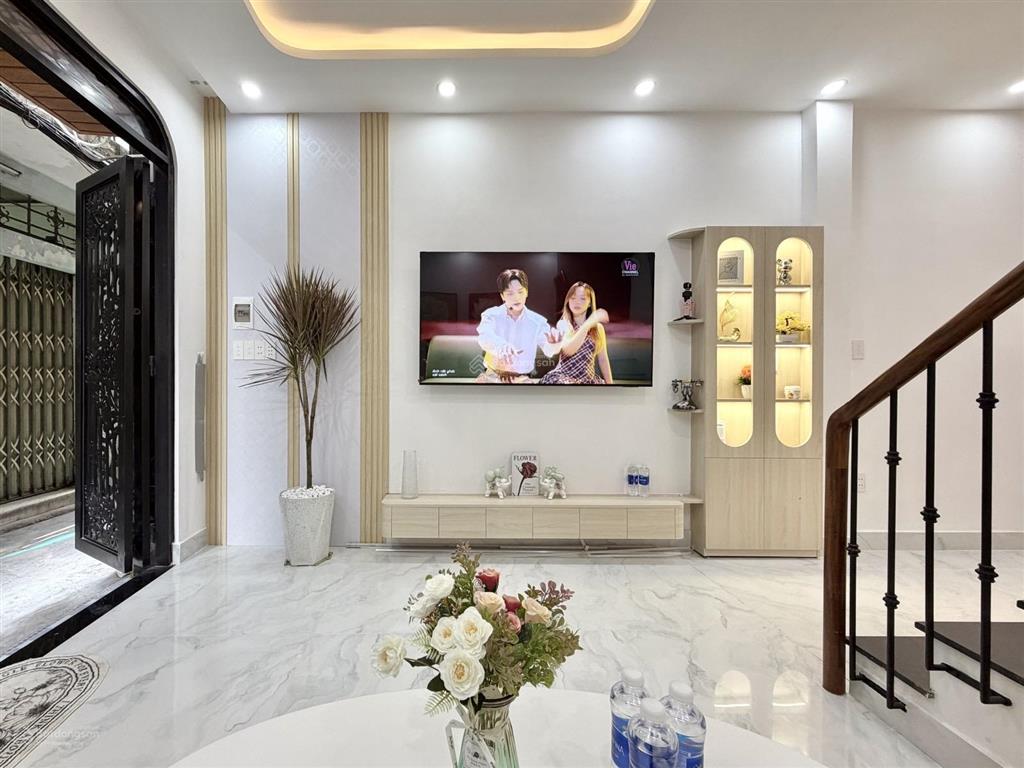 Hot! nhà siêu đẹp p11 bình thạnh, 3 tầng, s thượng sát đh văn lang, full nội thất, dọn vào ở ngay