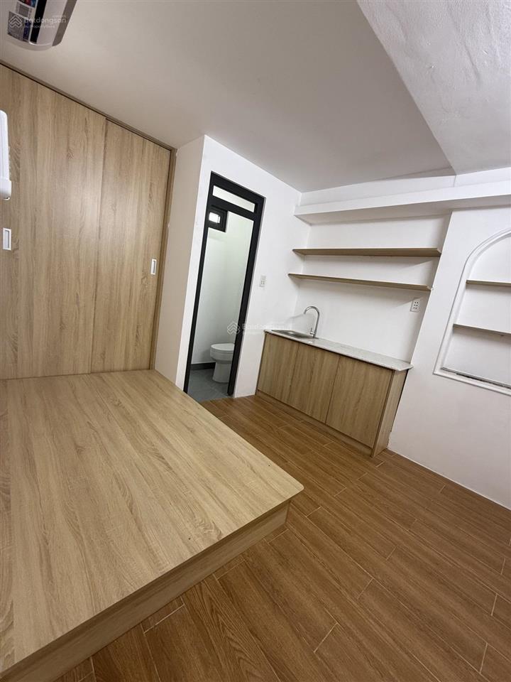 Cơ hội đầu tư nhà 9 phòng full nội thất tại hàng xanh, dòng tiền 40tr/tháng, giá tham khảo tốt trong khu vực.