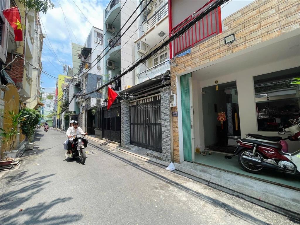 Hạ giá sốc còn 7.5 tỷ nhà cô bắc phú nhuận, hẻm nhựa ô tô 6m thông phan xích long