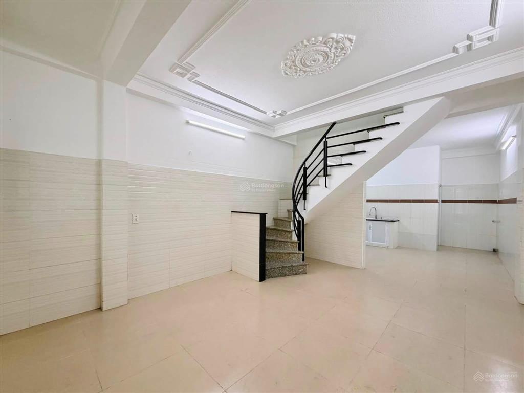 Cực hiếm đào duy anh phú nhuận 59m2 ngang khủng 7.8m, 4 tầng, dòng tiền 20tr, giá 7.2 tỷ