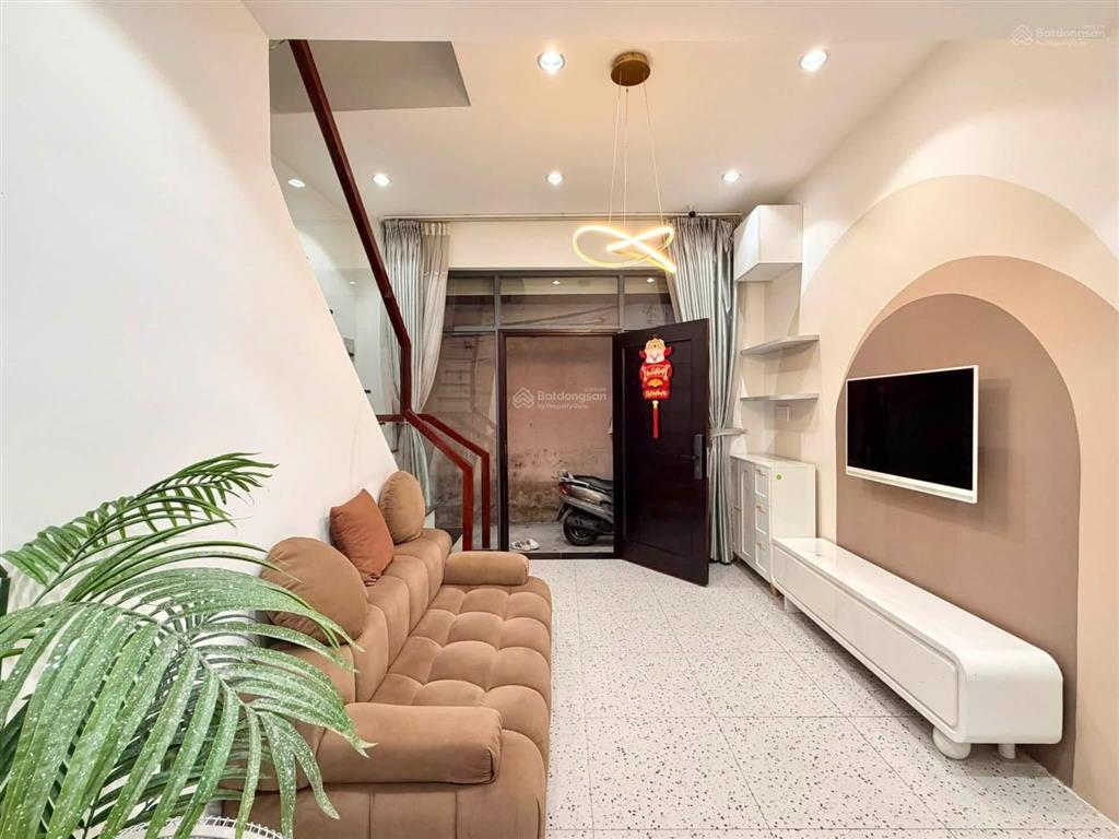 Cơ hội hiếm có sở hữu nhà sát mặt tiền đặng văn ngữ phú nhuận nhà mới tinh 3 tầng, 4 phòng ngủ