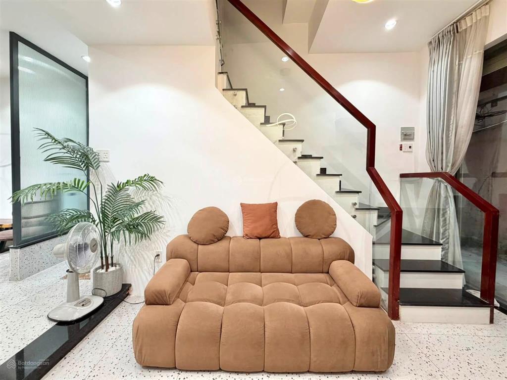 Cơ hội hiếm có sở hữu nhà sát mặt tiền đặng văn ngữ phú nhuận nhà mới tinh 3 tầng, 4 phòng ngủ
