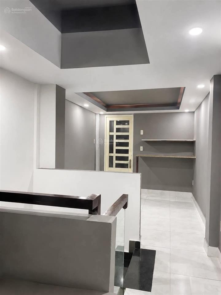 Cực phẩm dòng tiền nhà vạn kiếp bình thạnh, 4 tầng hẻm sẹt sát mặt tiền, 42m2, doanh thu 30tr.