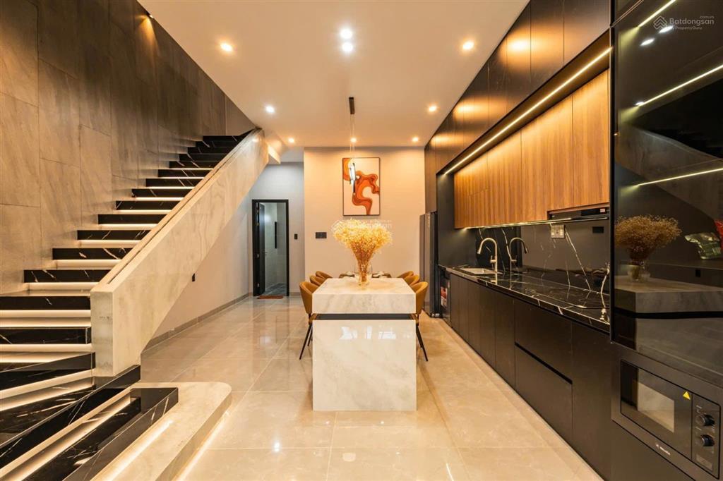 Chính chủ cần bán nhanh siêu phẩm nhà mặt tiền 3t  đường thanh lương 17, giá 9,59 tỷ còn bớt