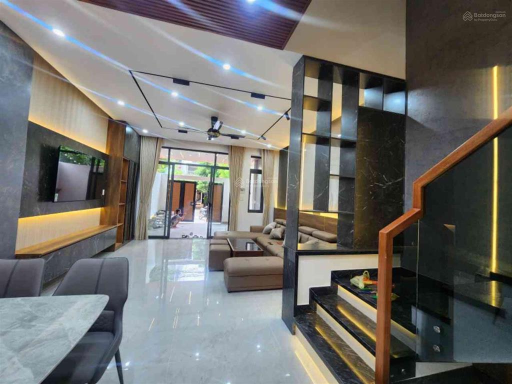 Cần bán siêu phẩm thanh lương 16, sát trục huyết mạch 29/3. tt hòa xuân giá cực tốt chỉ 8.x tỷ