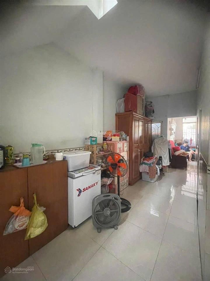 Bán gấp nhà riêng 4pn, 3wc, 100m2, 900 triệu ở huỳnh tấn phát, p tân thuận tây, q7