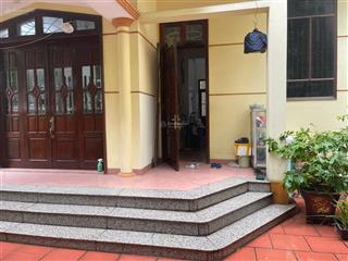 Chính chủ bán nhà 3 tầng xuân thủy, cầu giấy ngõ ô tô dt 160m2, mt 10m giá bán nhỉnh 40 tỷ