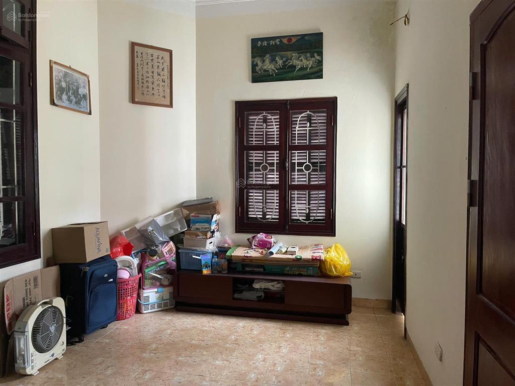 Chính chủ bán nhà 3 tầng xuân thủy, cầu giấy ngõ ô tô dt 160m2, mt 10m giá bán nhỉnh 40 tỷ