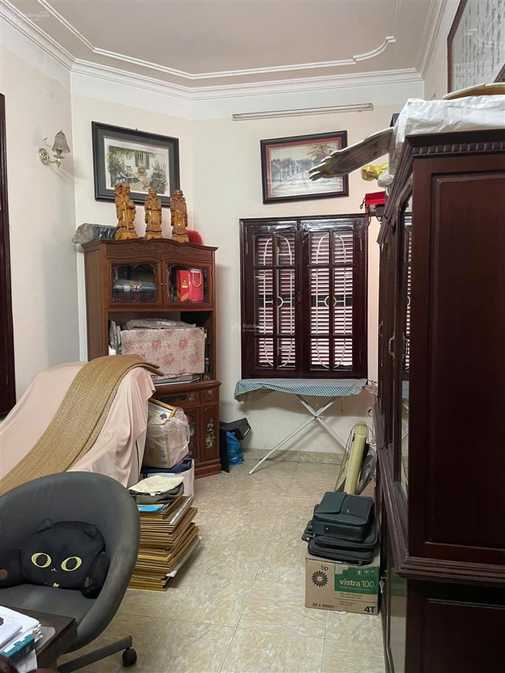 Chính chủ bán nhà 3 tầng xuân thủy, cầu giấy ngõ ô tô dt 160m2, mt 10m giá bán nhỉnh 40 tỷ