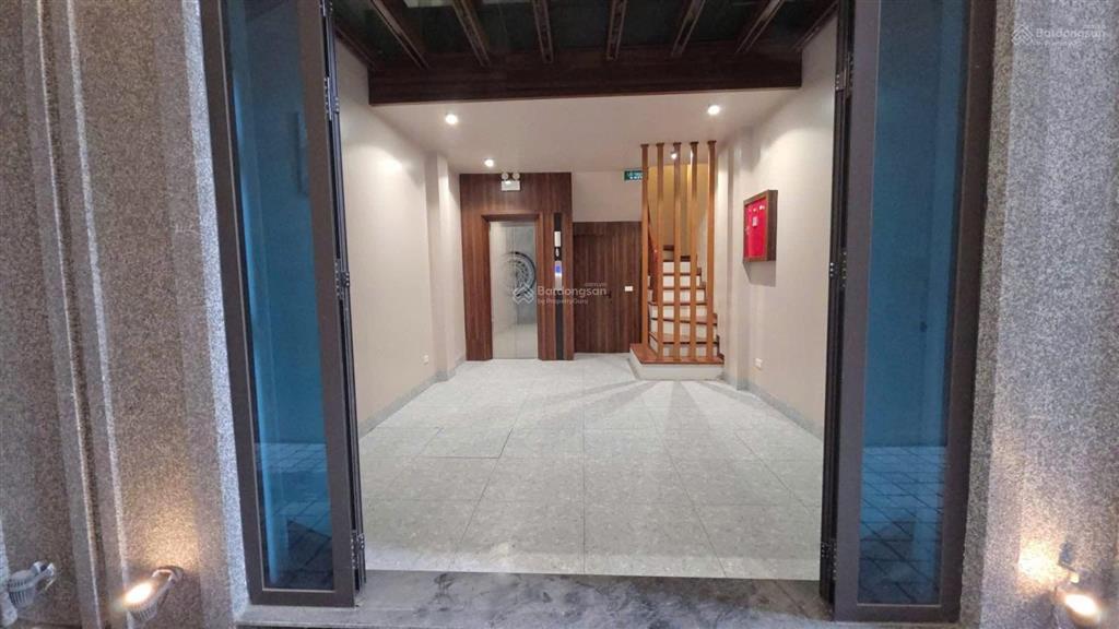 Chính chủ bán nhà miếu đầm 8 tầng thang máy ô tô tránh giá 11.5 tỷ