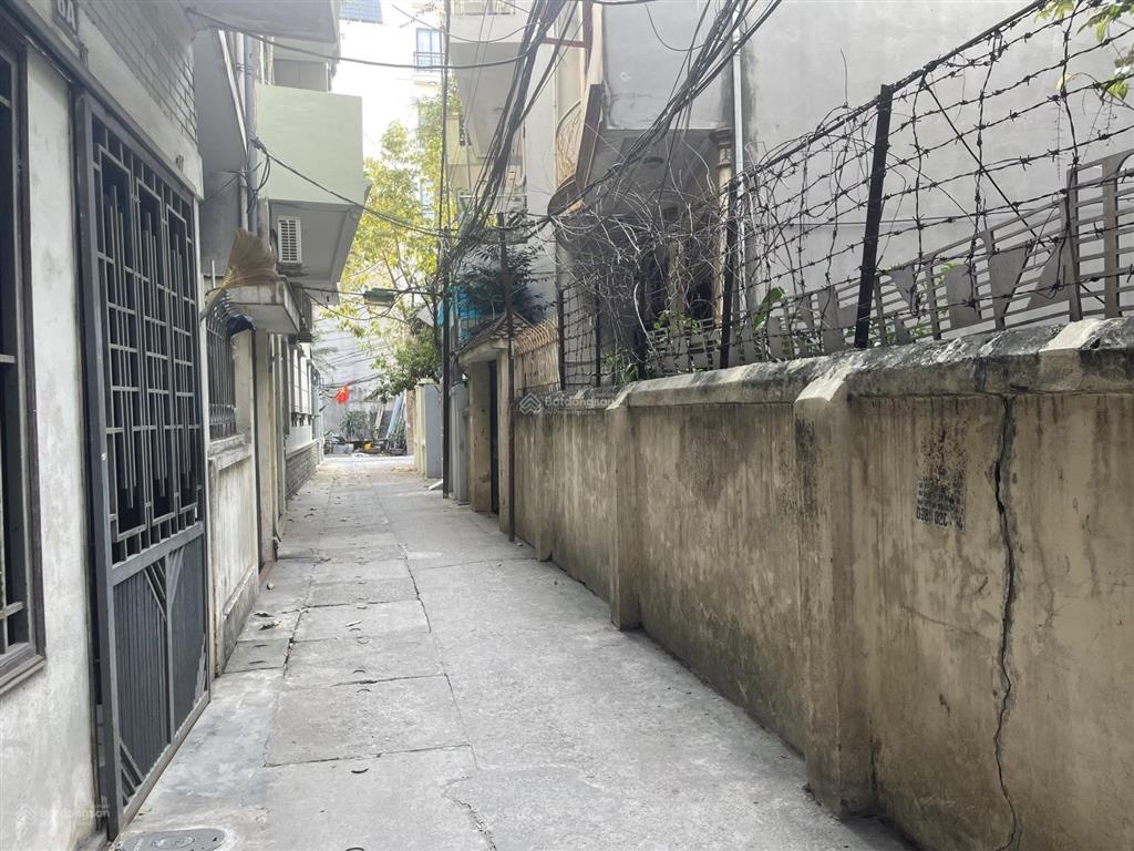 Bán đất ngõ 63 an dương vương trong đê 55m2 mt6.3m giá nhỉnh 150tr