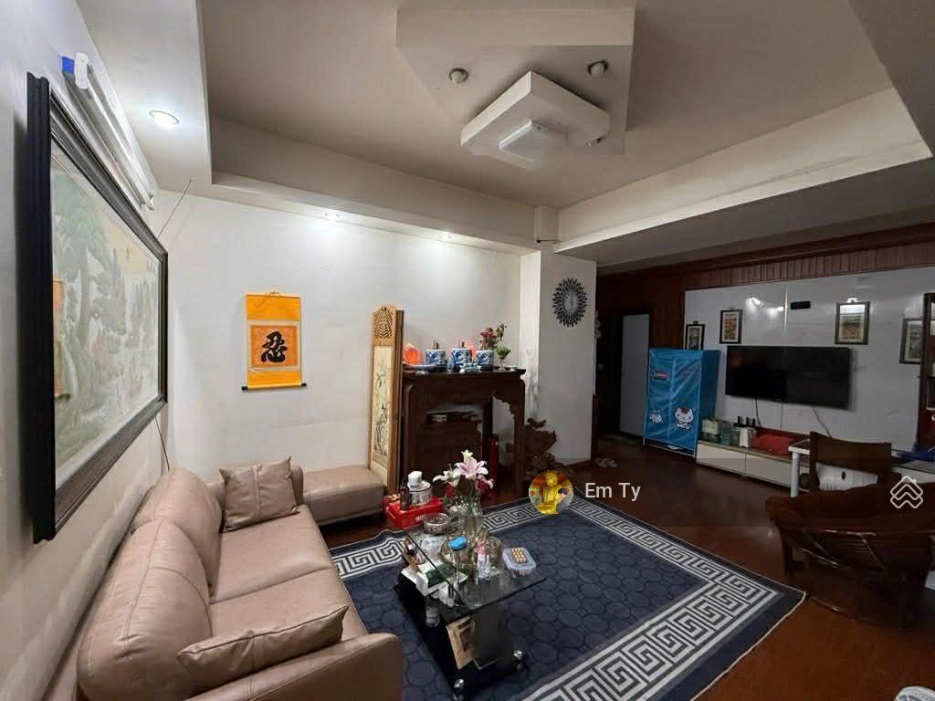 Chính chủ bán chung cư xa laveiw toàn cảnh hà đônglô góc 2 ban côngđủ nội thấtdt80m2giá 4tỷ5