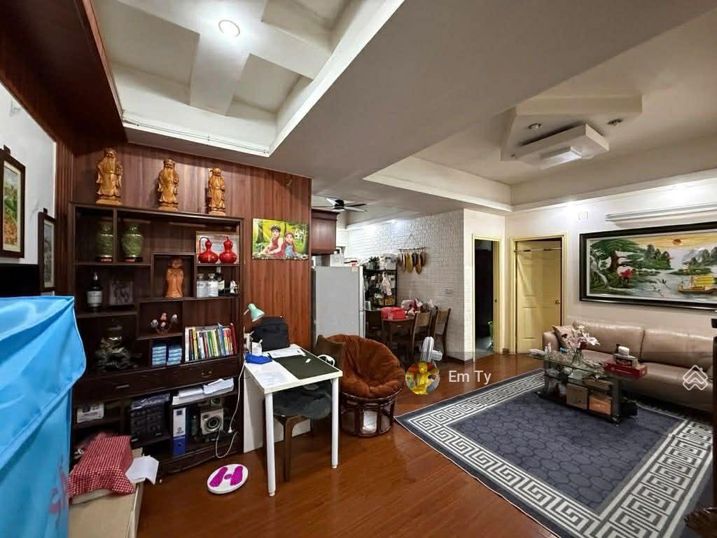 Chính chủ bán chung cư xa laveiw toàn cảnh hà đônglô góc 2 ban côngđủ nội thấtdt80m2giá 4tỷ5