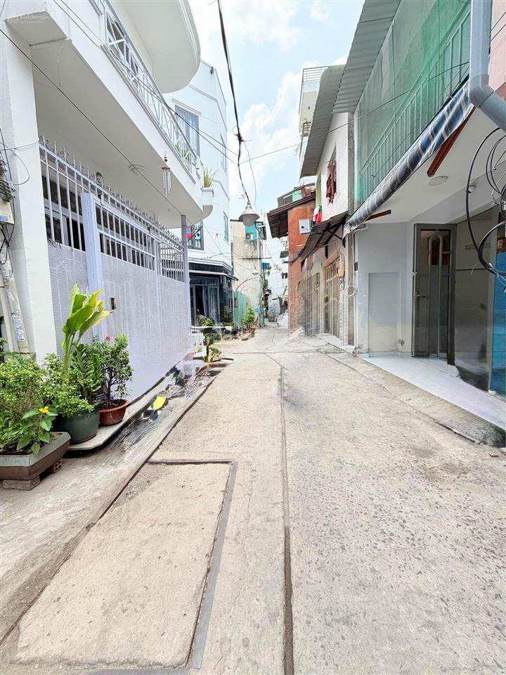 Nhà q3 52m2 (4.5*11.5) hẻm 4m thông thoáng chỉ 7.8 tỷ