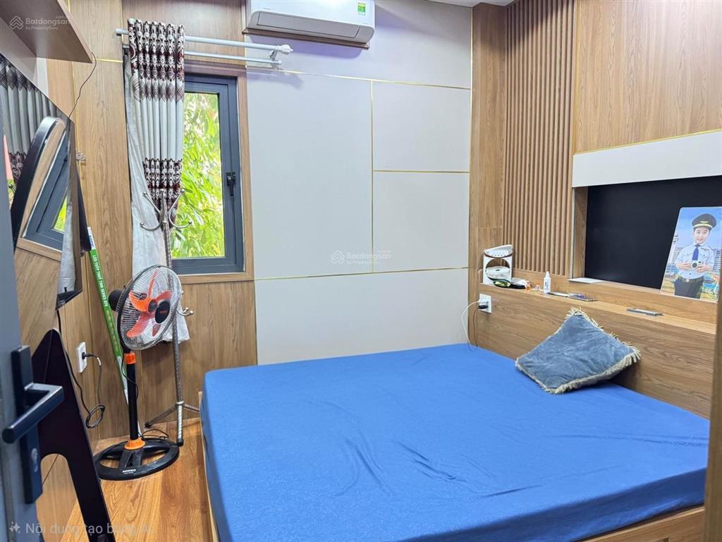 Hxh sát mt 3 tháng 2  5 tầng  5pn khép kín  8.75 tỷ