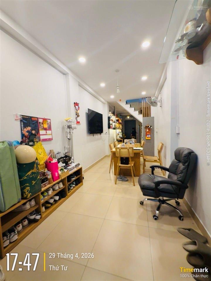 Nhà 3 tháng 2 quận 10  33m2  2 mặt tiền  2pn  2wc  xe hơi tận cửa  6.6 tỷ