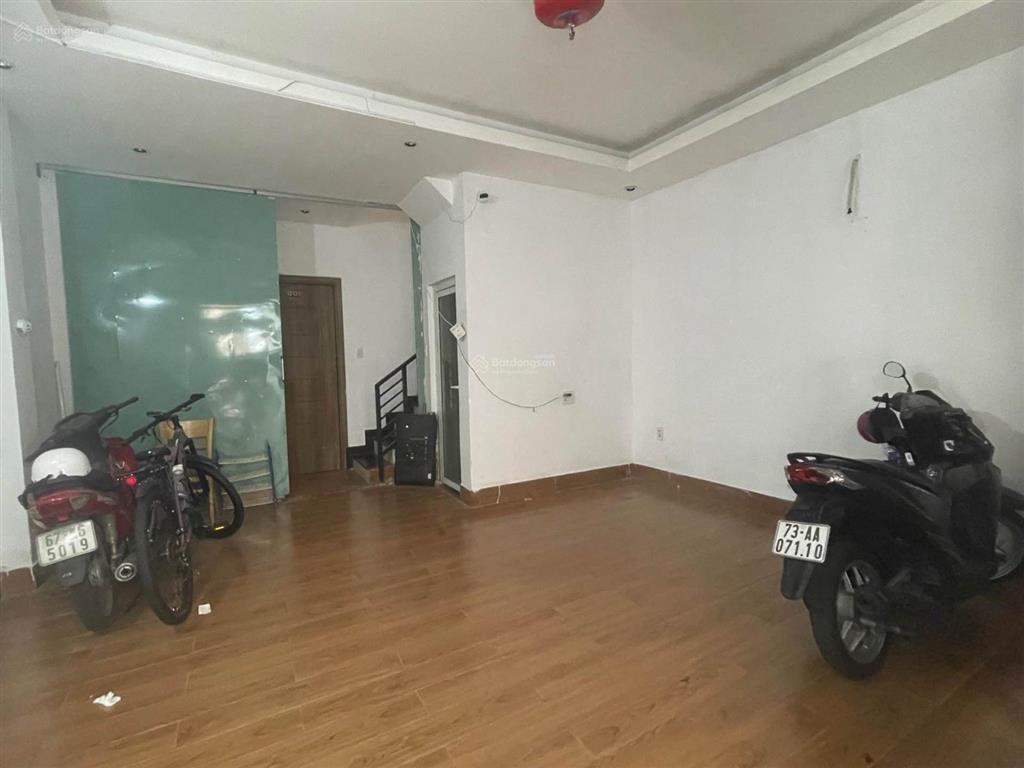 Chdv ngay phố tây bùi viện q1  3 tầng  7pn khép kín  dòng tiền 480tr/năm  8.9 tỷ