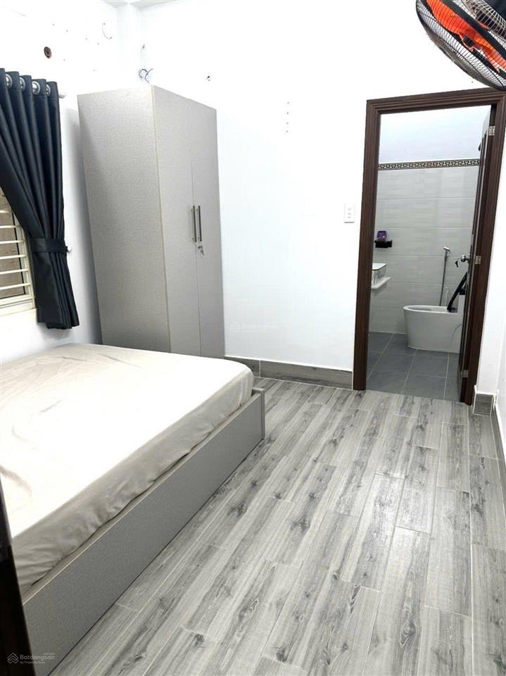 Nhà nguyễn cảnh chân q1  hẻm xe hơi  3 tầng  4 pn khép kín  6.5 tỷ.