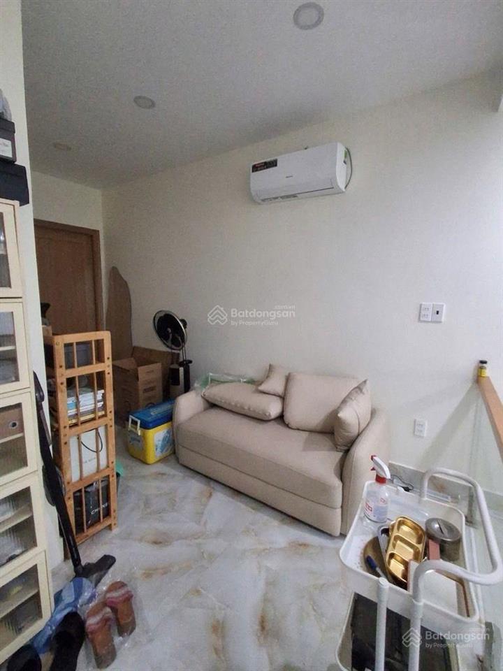 Nhà sát mặt tiền hoàng sa q1  47m2  2 tầng  2pn khép kín  nội thất hiện đại  6.5 tỷ