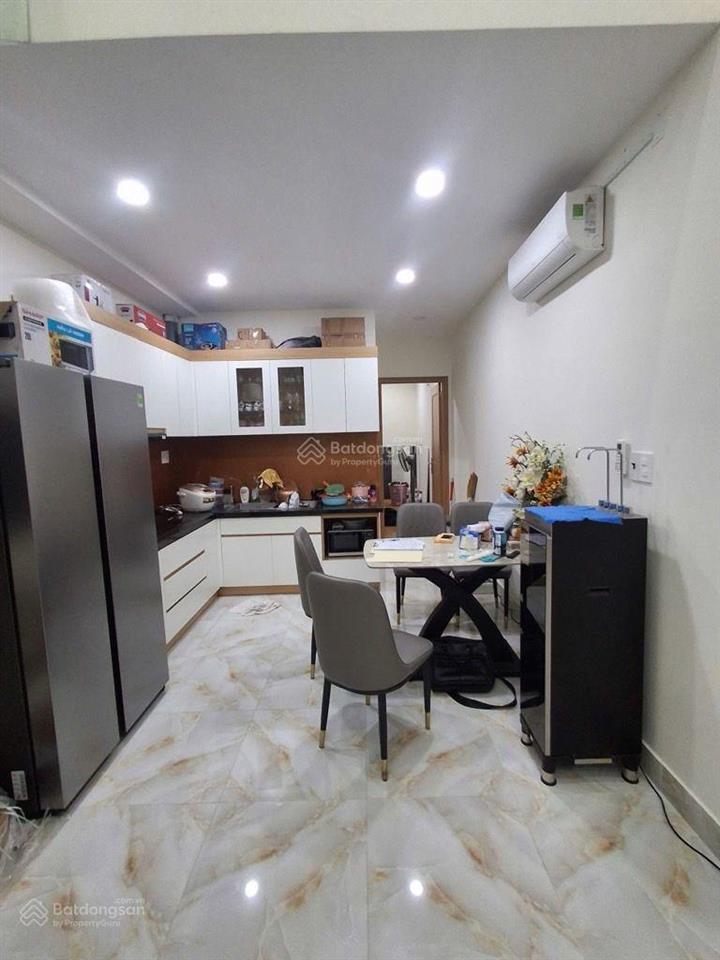 Nhà sát mặt tiền hoàng sa q1  47m2  2 tầng  2pn khép kín  nội thất hiện đại  6.5 tỷ