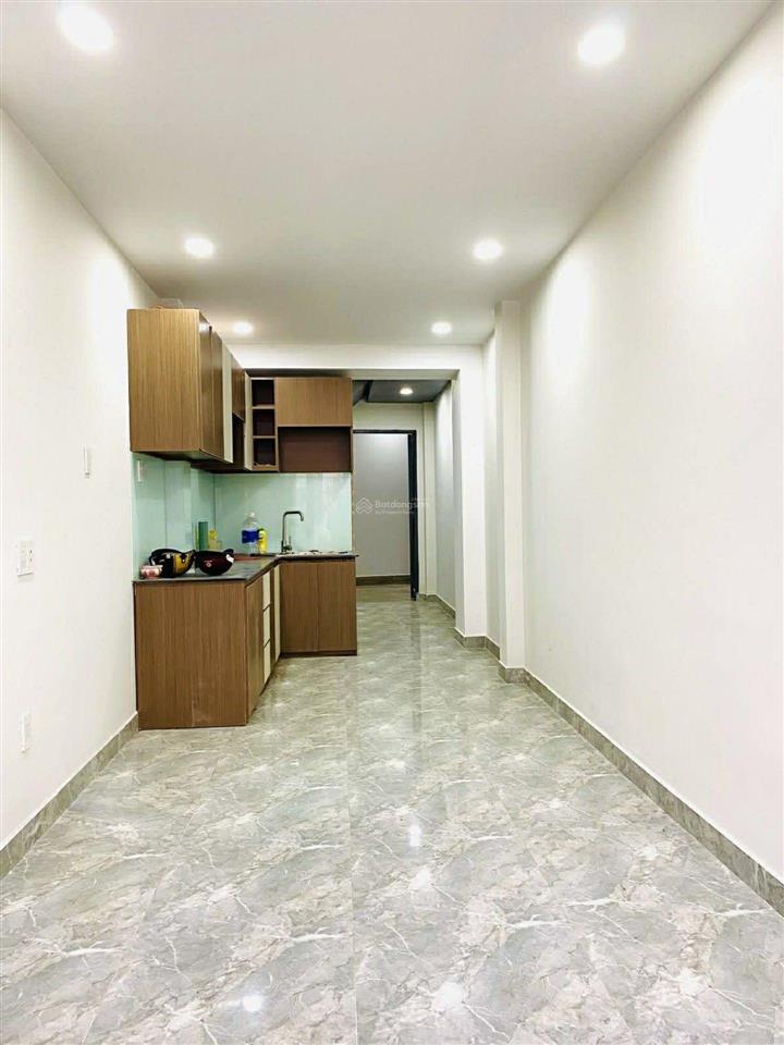 Nhà sát võ văn kiệt q1  42m2  3 tầng  3 pn khép kín  7.4 tỷ