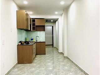 Nhà sát võ văn kiệt q1  42m2  3 tầng  3 pn khép kín  7.4 tỷ
