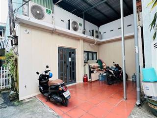 Nhà ngay ga metro số 2  sát mt cmt8  79m2  ngang 10m  cách hxh 1 căn  8.99t
