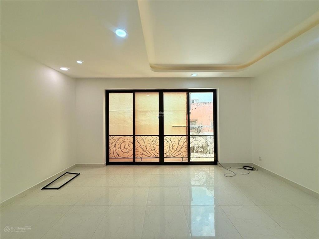 Hxh  4 tầng  sát mt võ thị sáu  dtsd 148m2  4pn khép kín  8.79 tỷ
