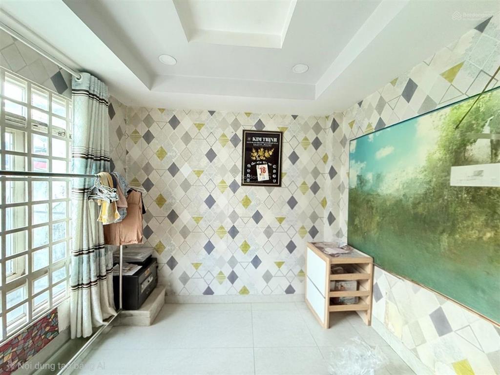 Mặt tiền tôn đản  5 tầng  thu 420tr/năm  mt kinh doanh, tầng trên luôn full phòng cho thuê