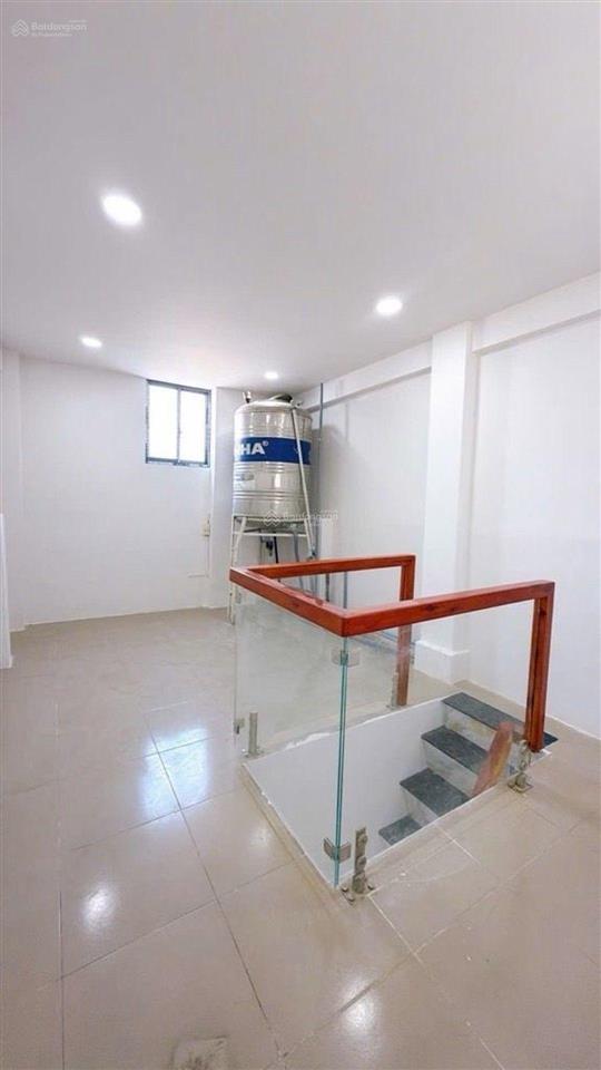 Nhà 5 tầng, hxh, 3pn khép kín, đường số q4, chỉ 6.49t