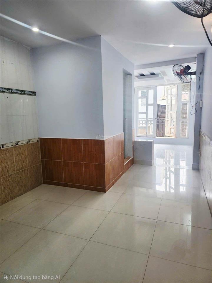 Nhà đẹp  5 tầng  dt 38m2  đường số q.4  hxh cách 30m  sổ vuông  6.48 tỷ