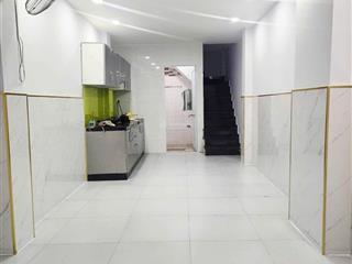 Nhà đẹp  5 tầng  dt 38m2  đường số q.4  hxh cách 30m  sổ vuông  6.48 tỷ