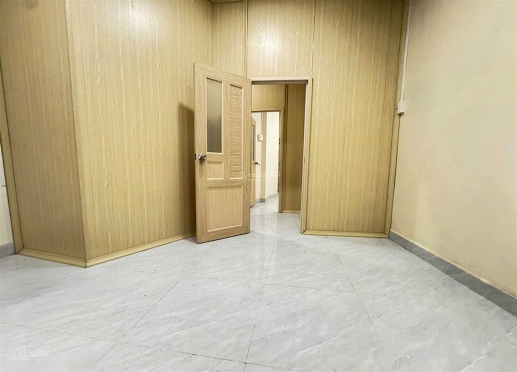Nhà 3 tầng  82m2  ngang 5  căn góc  sổ đẹp  chỉ 7t nhỉnh