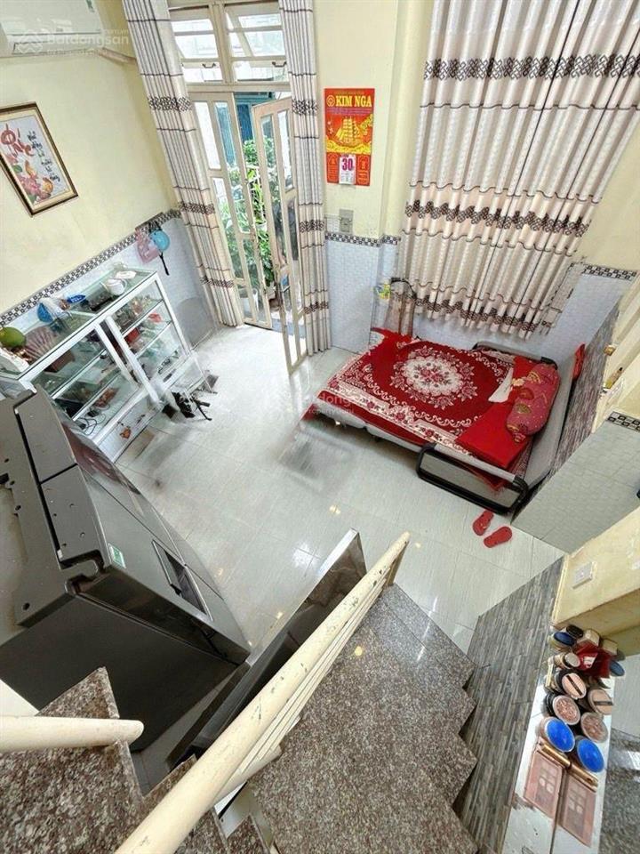 Bán nr 2pn, 2wc, 30m2 tại trần xuân soạn, 3,7 tỷ vnd