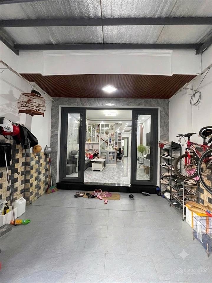 Chủ bán gấp. 78m2 chỉ với 4 tỉ nhỉnh còn thương lượng. hxh