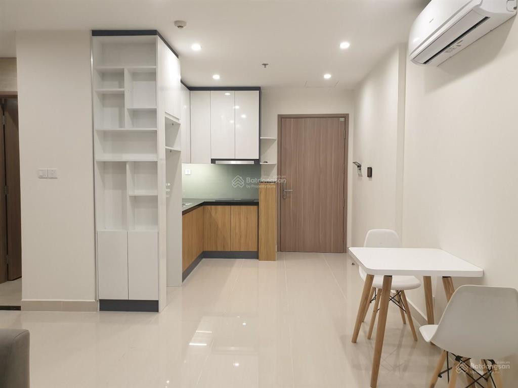 Bên mình quản lý quỹ căn chủ hàn quốc còn trống 05 căn 2pn đồ cơ bản vào trong tháng 5