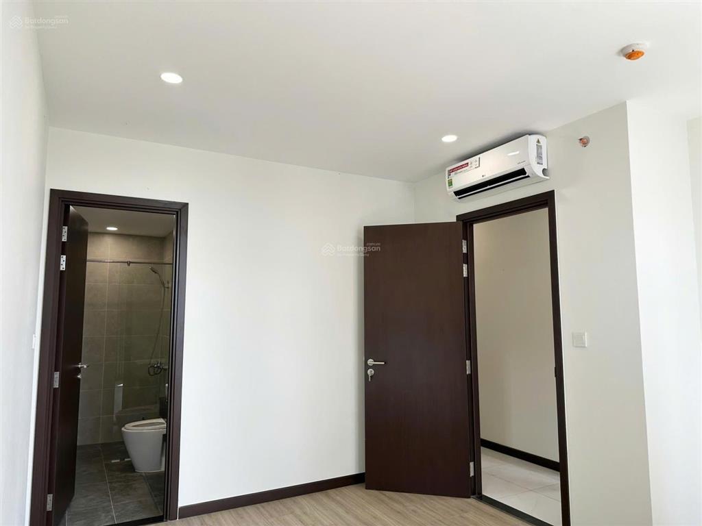 Cắt lỗ bán nhanh cc csky view loại căn to nhất 100m2, full nội thất căn bản chỉ từ 2.870t