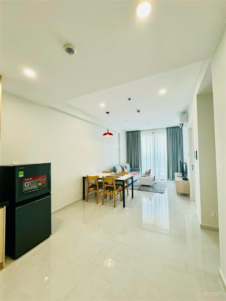 Thuê nhà sang  nhận tiện ích vàng! căn 2pn the emerald golf view full nội thất giá chỉ 10tr