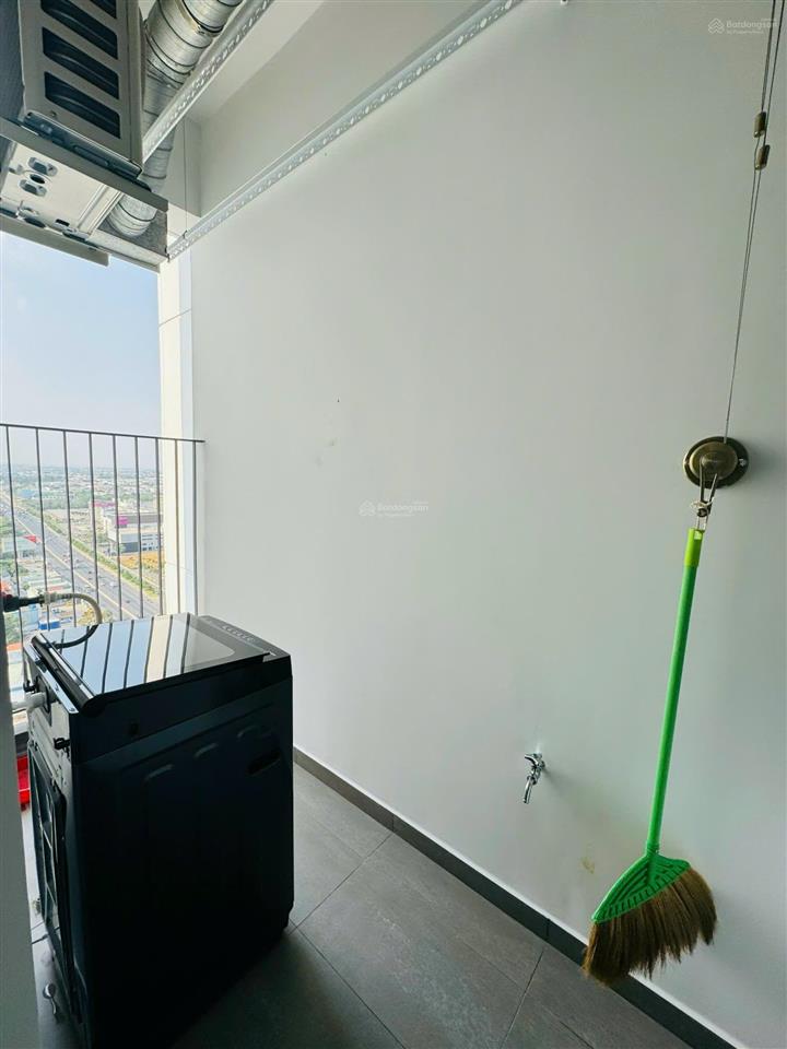 Thuê nhà sang  nhận tiện ích vàng! căn 2pn the emerald golf view full nội thất giá chỉ 10tr