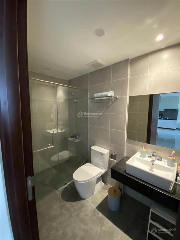 Chỉ 11 triệu/tháng thuê ngay căn 2pn csky view, full tiện nghi, dọn vào ở ngay!