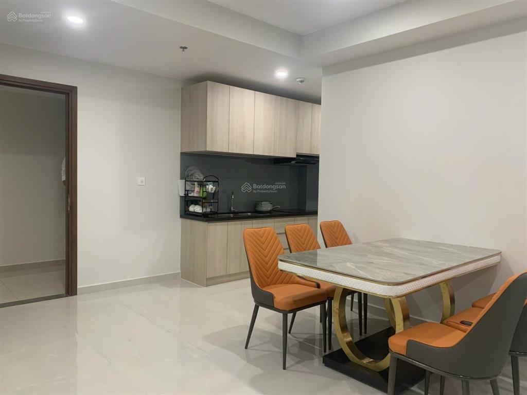 Thuê ngay căn 94 m2  3pn 2wc  18tr full nội thất đẹp xịn  emerald golf view, aeon, quốc lộ 13