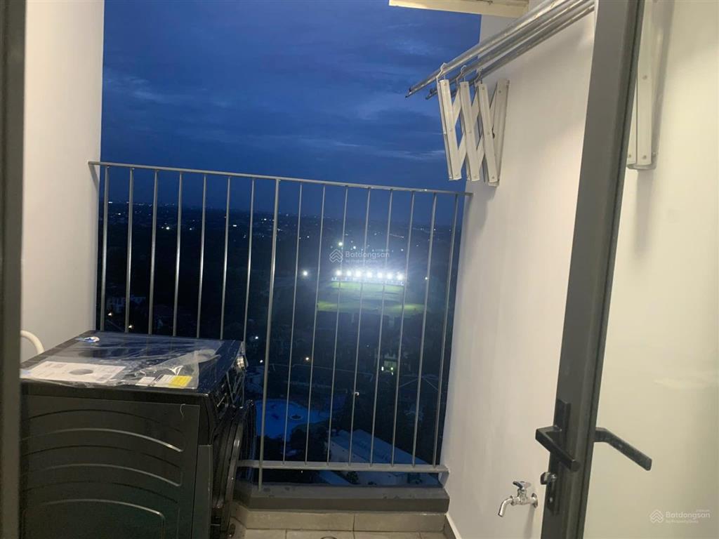 Thuê ngay căn 94 m2  3pn 2wc  18tr full nội thất đẹp xịn  emerald golf view, aeon, quốc lộ 13