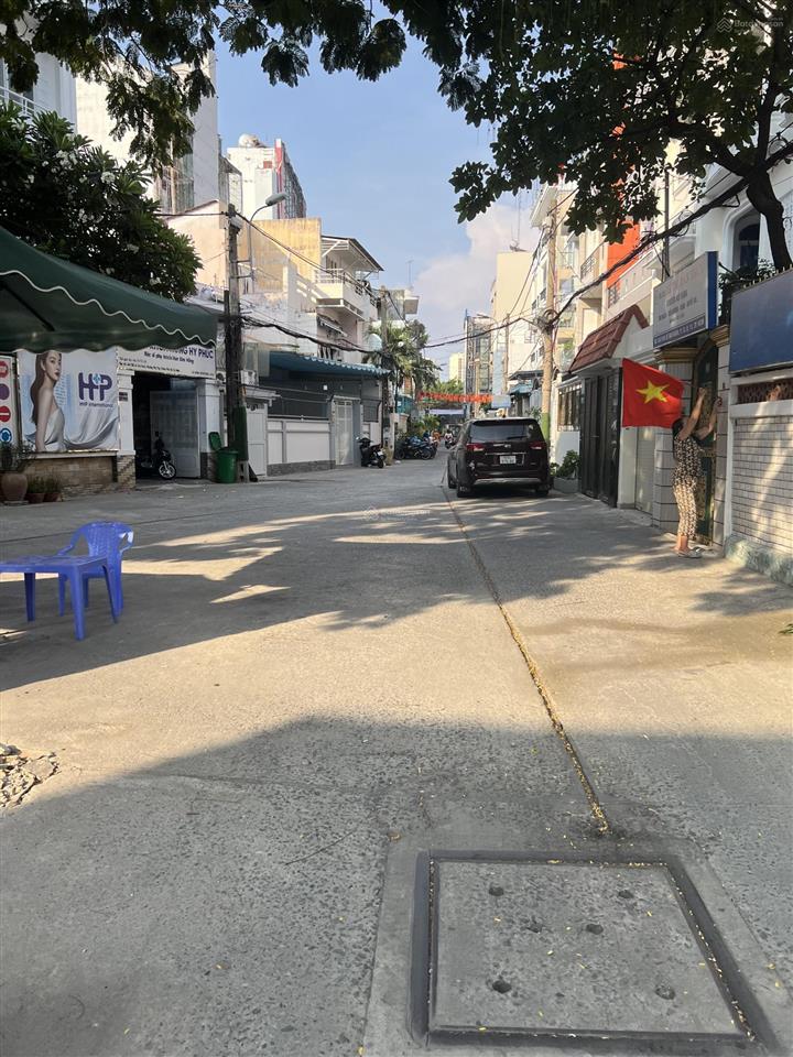 11x18m đường 7m lê đại hành khu biệt thự, đối diện sân vận động phú thọ