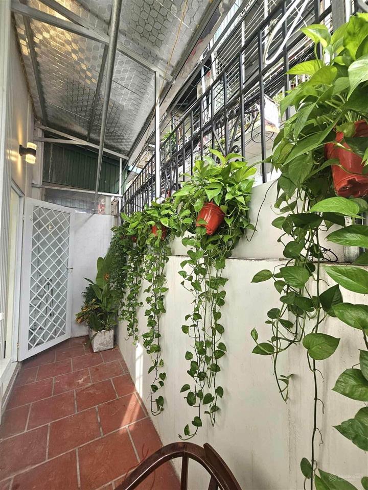 Hiếm sốc lô góc nguyễn văn linh, gara ô tô, thang máy, full nội thất. dt 40m2 x 6t x nhỉnh 11 tỷ.