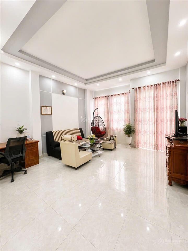 Nhà hẻm xe hơi  ngang gần 5m  trung tâm q7  4pn lớn  nhỉnh 7 tỷ