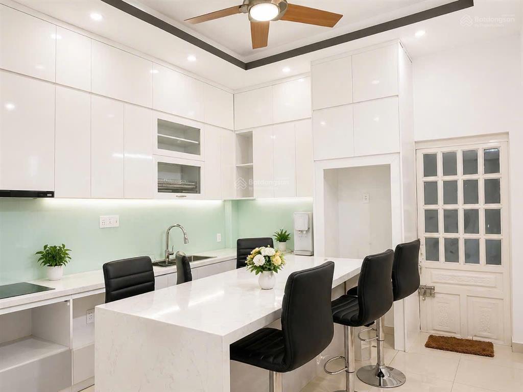 Hẻm xe hơi đỗ cửa  dòng tiền ổn định  thông số chuẩn  nhỉnh 8 tỷ