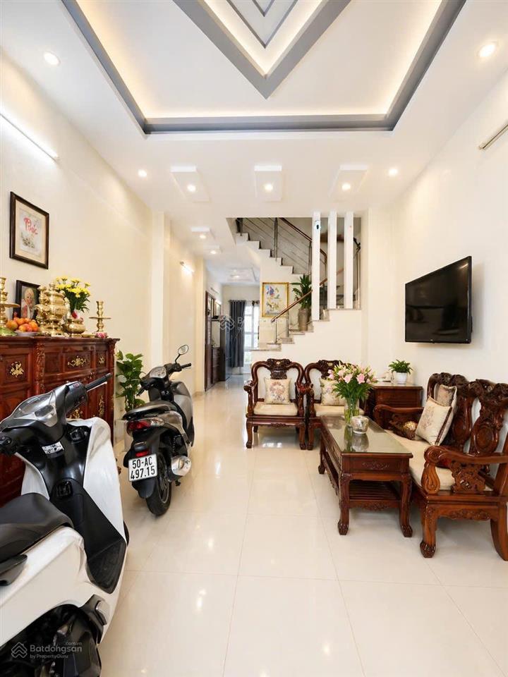Nhà cạnh phú mỹ hưng  dân trí cao  hẻm thông thoáng  sát mặt tiền  nhỉnh 7 tỷ