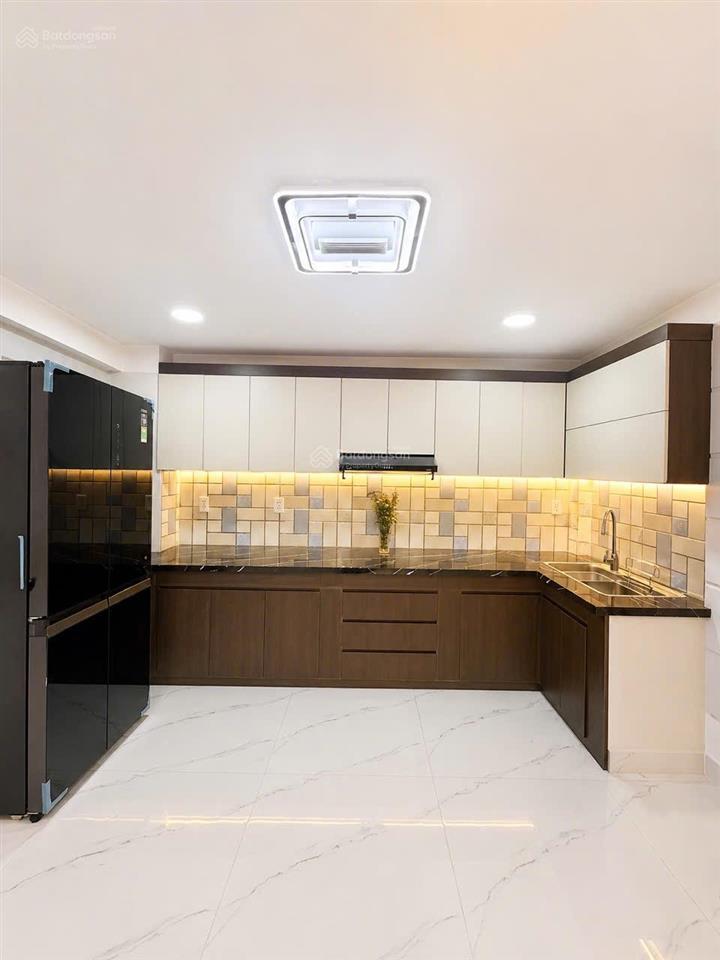 Nhà 5 tầng mới hẻm xe hơi tránh giáp quận 7 chỉ 6.1 tỷ